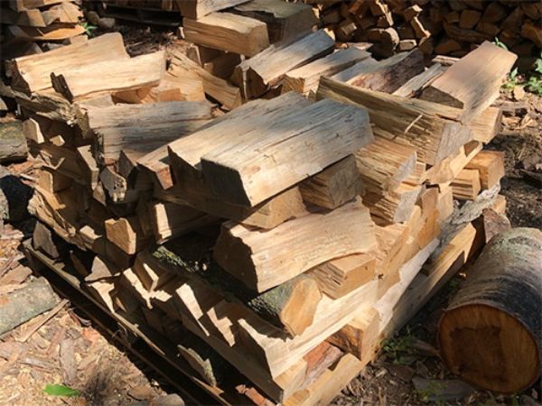 Picture of Hardwood Mix - 1/2 Face Cord - Freshly Split